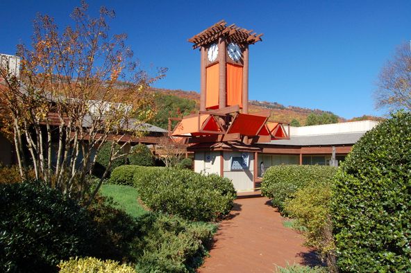 1200 Mountain Creek Rd, Chattanooga, TN 37405